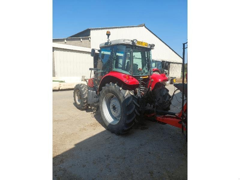 Traktor van het type Massey Ferguson 5435, Gebrauchtmaschine in HERIC (Foto 2)