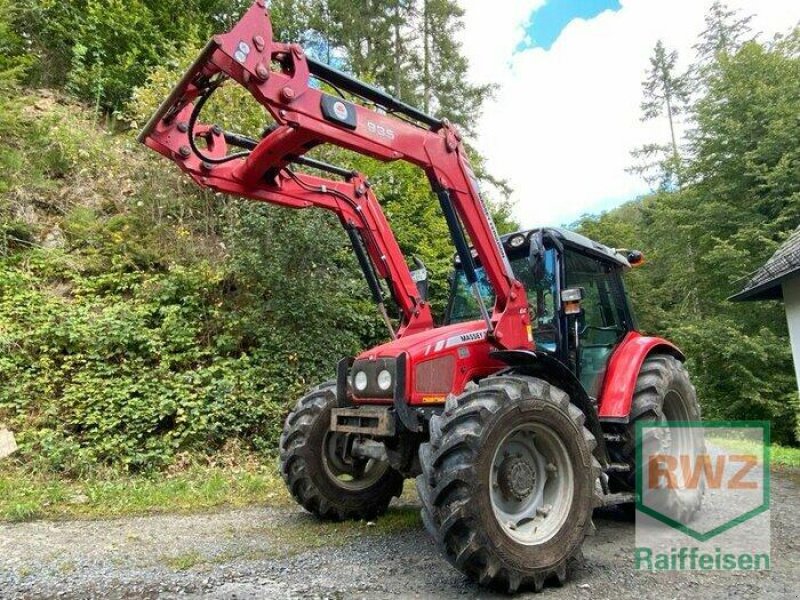 Traktor des Typs Massey Ferguson 5435, Gebrauchtmaschine in Kruft (Bild 1)