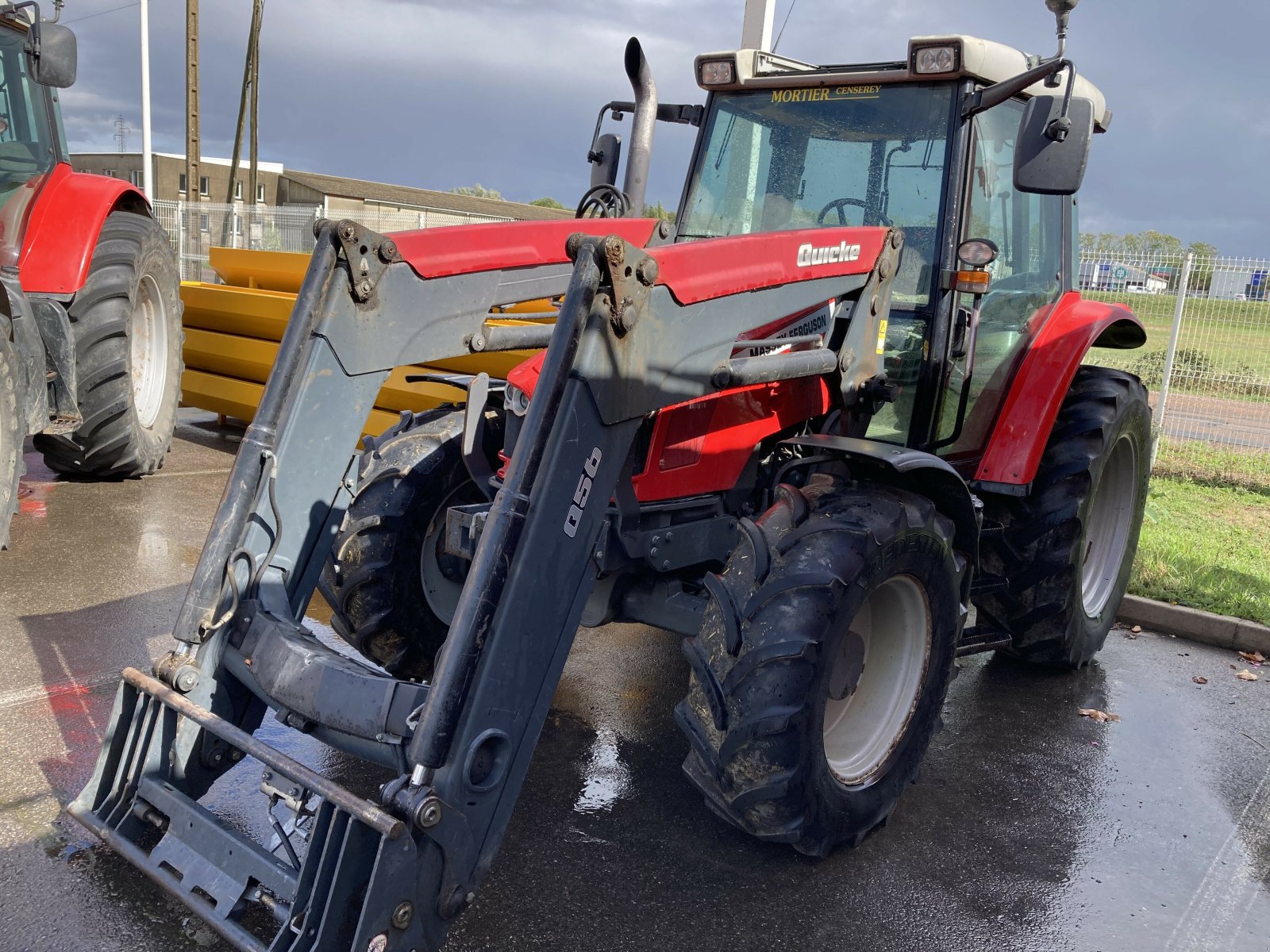 Traktor del tipo Massey Ferguson 5440 DYNA 4 CHARGEUR, Gebrauchtmaschine In AUTUN (Immagine 1)