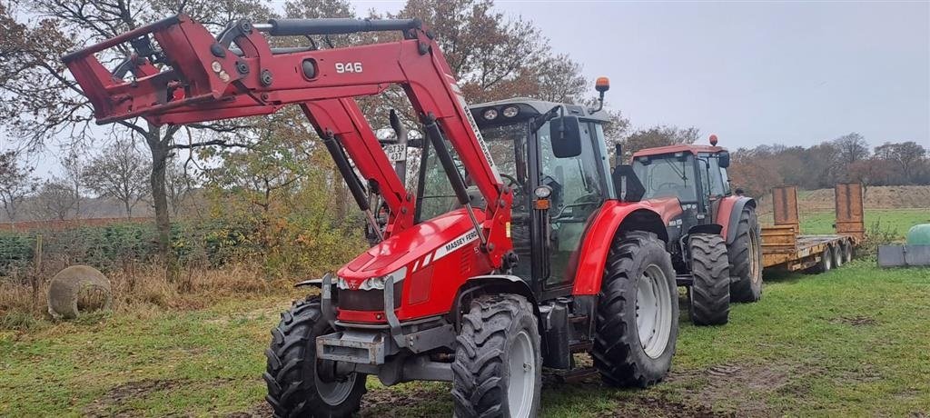 Traktor от тип Massey Ferguson 5445 Dyna 4 M/Frontlæsser 3400t, Gebrauchtmaschine в Rødekro (Снимка 1)