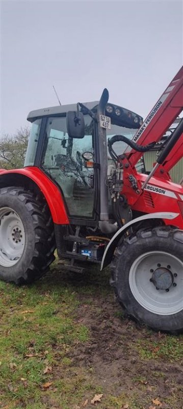 Traktor от тип Massey Ferguson 5445 Dyna 4 M/Frontlæsser 3400t, Gebrauchtmaschine в Rødekro (Снимка 3)