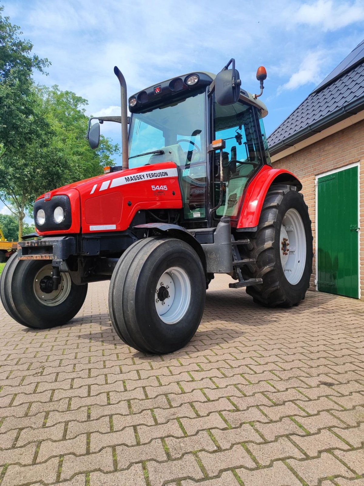 Traktor des Typs Massey Ferguson 5445 Dyna 4, Gebrauchtmaschine in Rouveen (Bild 1)