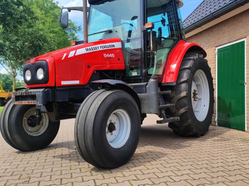 Traktor del tipo Massey Ferguson 5445 Dyna 4, Gebrauchtmaschine In Rouveen