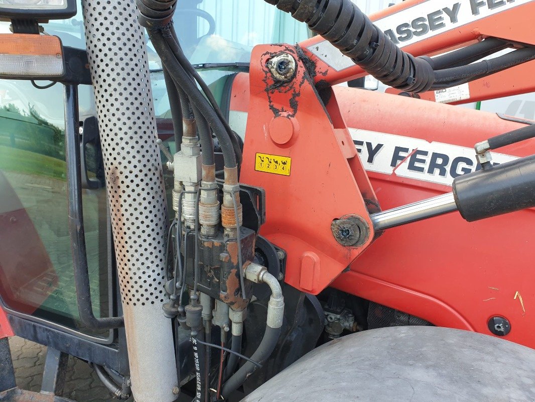 Traktor typu Massey Ferguson 5445 Dyna-4, Gebrauchtmaschine w Sittensen (Zdjęcie 9)