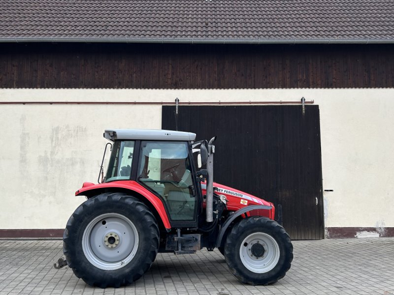 Traktor типа Massey Ferguson 5445, Gebrauchtmaschine в Sachsen b. A. (Фотография 1)