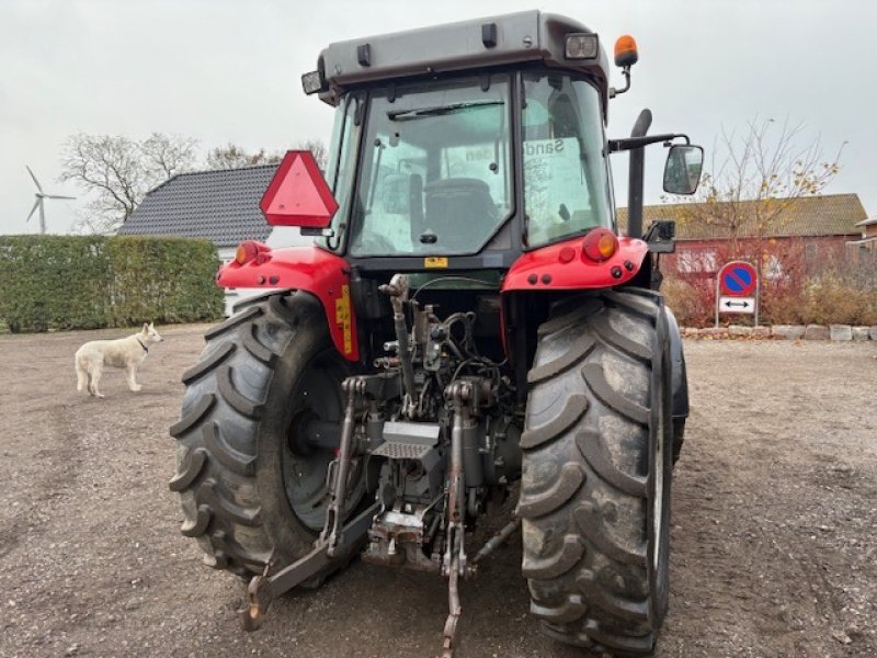 Traktor du type Massey Ferguson 5450 Dyna-4 MED FULDHYDRAULISK FRONTLÆSSER, Gebrauchtmaschine en Dronninglund (Photo 8)