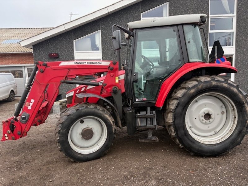 Traktor типа Massey Ferguson 5450 Dyna-4 MED FULDHYDRAULISK FRONTLÆSSER, Gebrauchtmaschine в Dronninglund (Фотография 2)