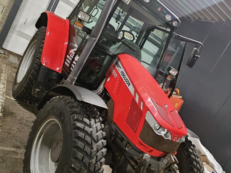 Traktor tip Massey Ferguson 5450, Gebrauchtmaschine in Baunach (Poză 1)