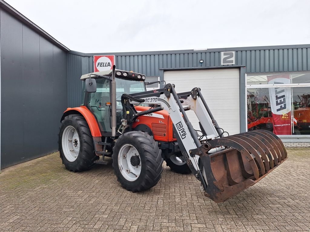 Traktor des Typs Massey Ferguson 5455 DYNA-4, Gebrauchtmaschine in MARIENHEEM (Bild 1)