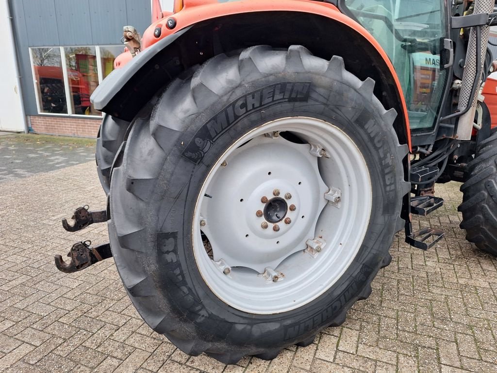 Traktor van het type Massey Ferguson 5455 DYNA-4, Gebrauchtmaschine in MARIENHEEM (Foto 8)