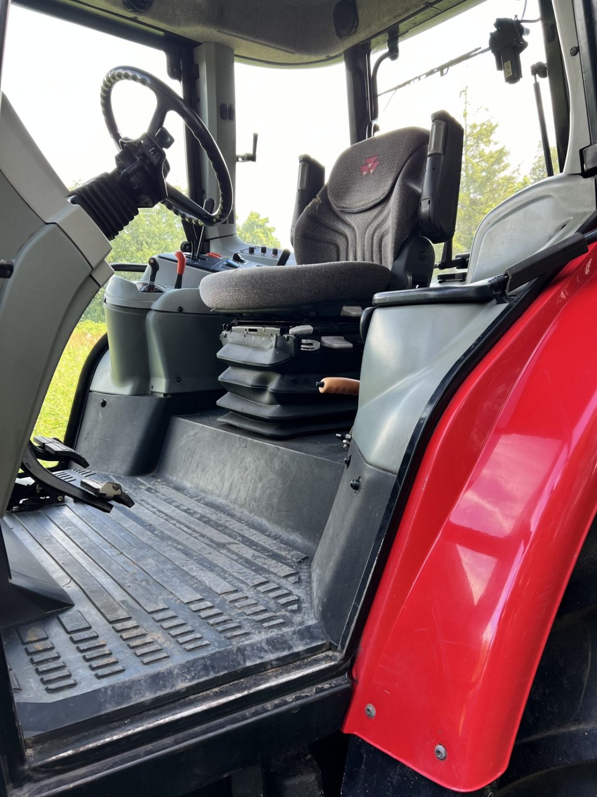 Traktor of the type Massey Ferguson 5455 Dyna-4, Gebrauchtmaschine in Vaassen (Picture 3)