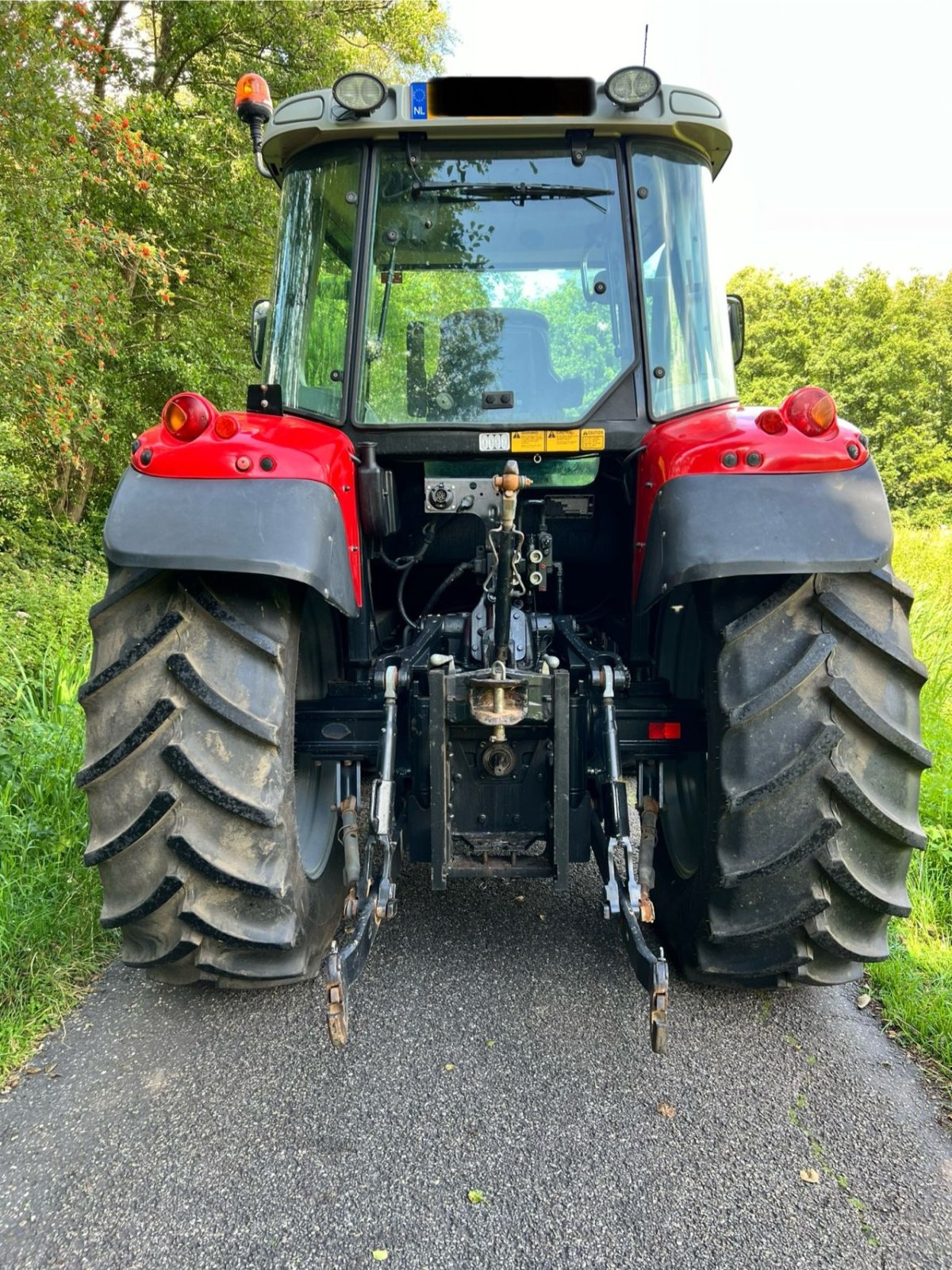 Traktor of the type Massey Ferguson 5455 Dyna-4, Gebrauchtmaschine in Vaassen (Picture 4)