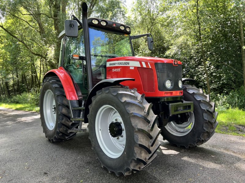 Traktor of the type Massey Ferguson 5455 Dyna-4, Gebrauchtmaschine in Vaassen (Picture 1)