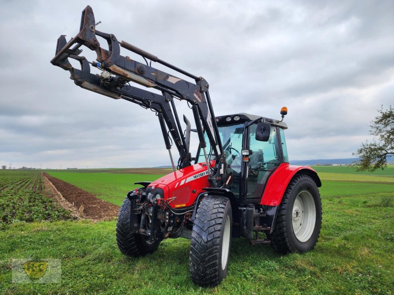 Traktor des Typs Massey Ferguson 5455 Frontlader, Gebrauchtmaschine in Willanzheim (Bild 1)