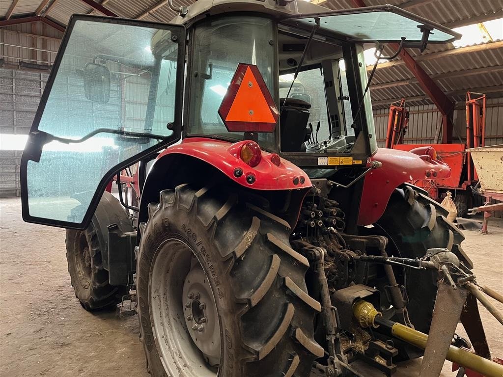 Traktor a típus Massey Ferguson 5455 med Frontlæsser Hauer Pom S-90 læsser, Gebrauchtmaschine ekkor: Støvring (Kép 4)