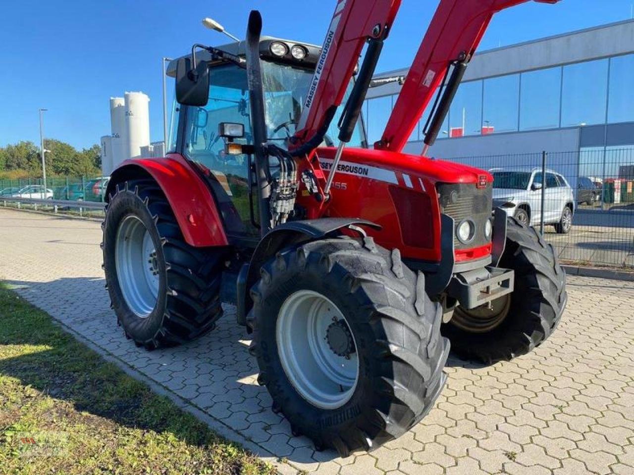 Traktor typu Massey Ferguson 5455 MIT FRONTALDER, Gebrauchtmaschine w Oyten (Zdjęcie 2)