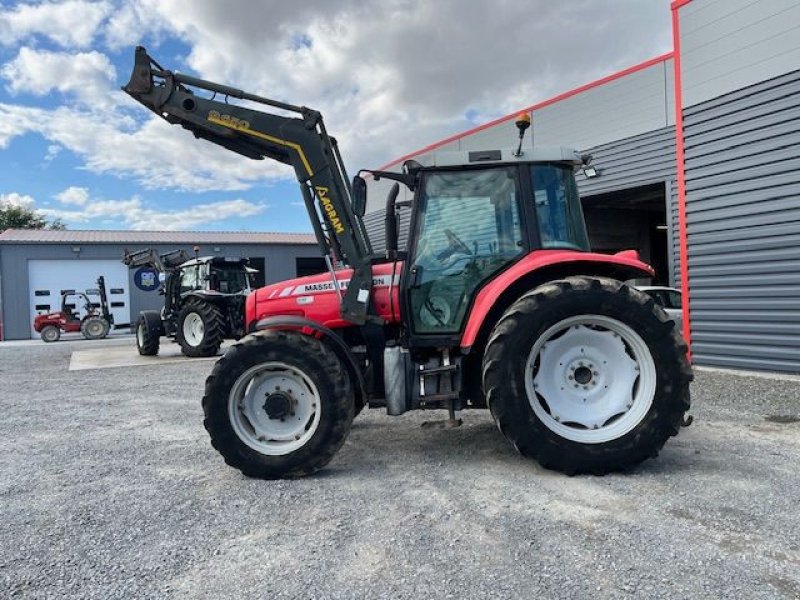 Traktor des Typs Massey Ferguson 5460, Gebrauchtmaschine in JOZE (Bild 2)