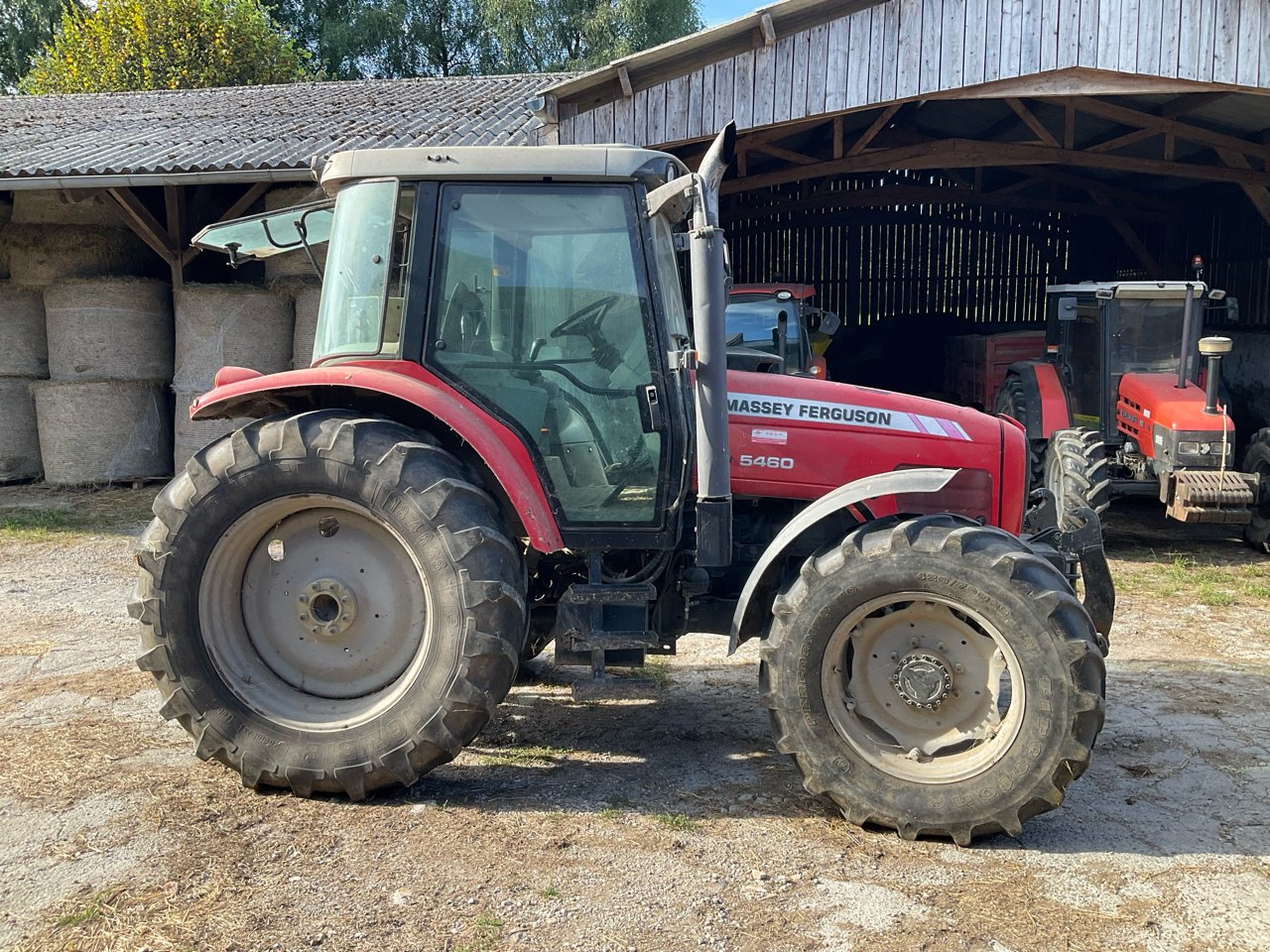 Traktor tipa Massey Ferguson 5460, Gebrauchtmaschine u MORLHON LE HAUT (Slika 1)