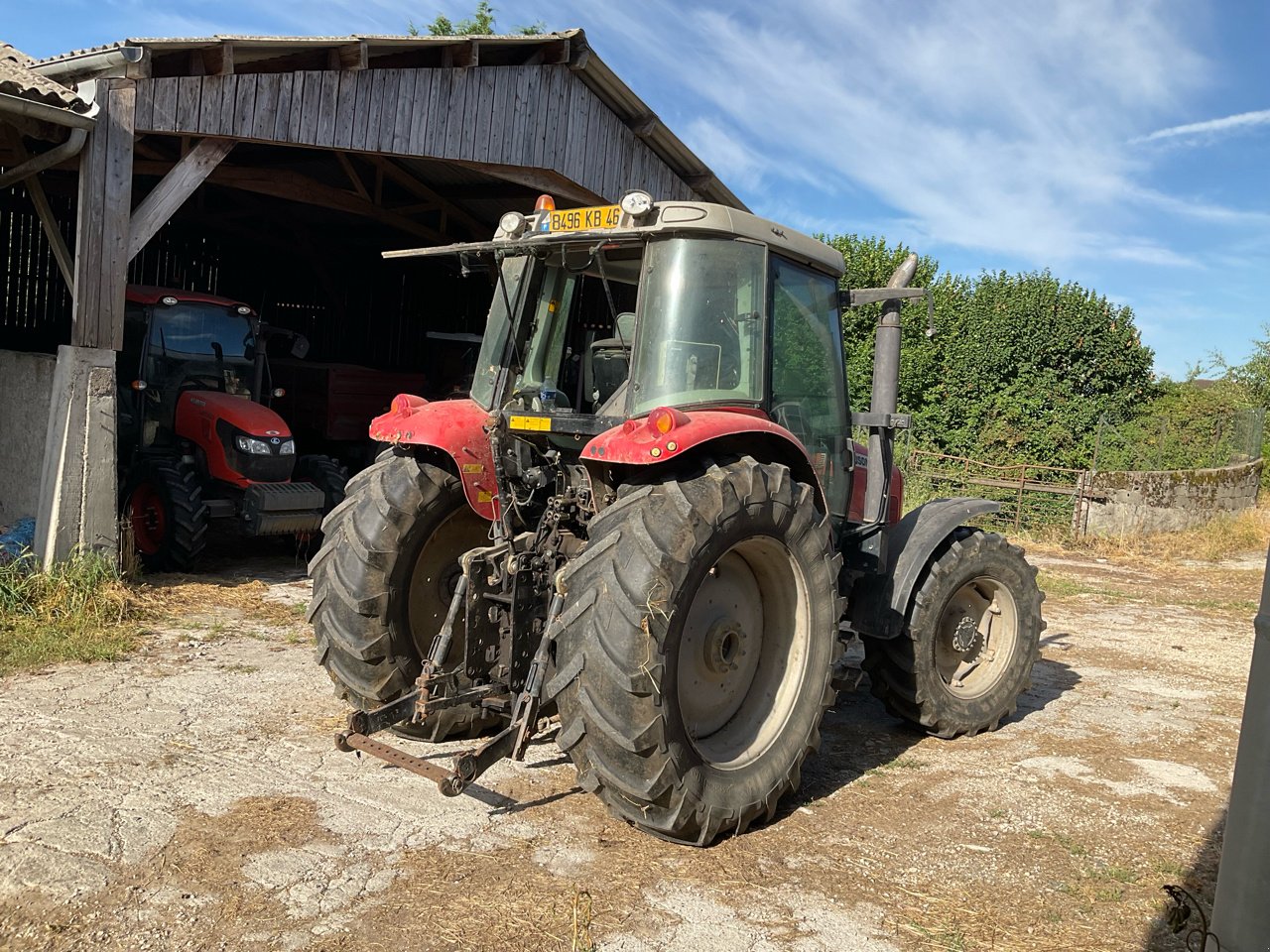 Traktor van het type Massey Ferguson 5460, Gebrauchtmaschine in MORLHON LE HAUT (Foto 3)