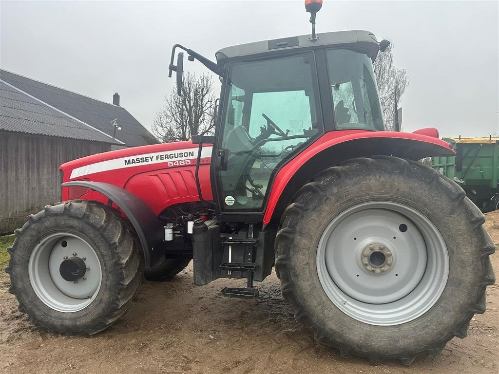 Traktor del tipo Massey Ferguson 5465 Dyna 4 Pæn gårdtraktor med kun 5025 timer. Ring til Ulrik på 0045-40255544. Jeg snakker Jysk, tysk og engelsk., Gebrauchtmaschine en Kolding (Imagen 2)