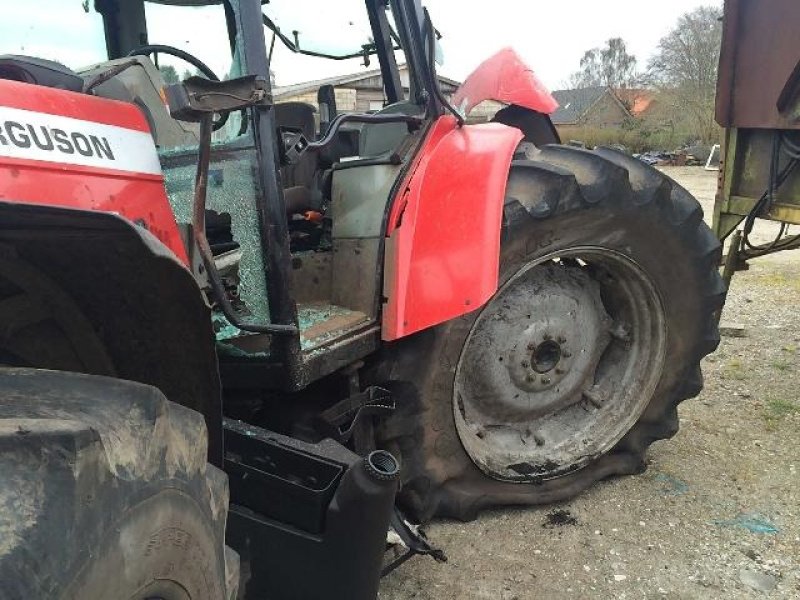 Traktor van het type Massey Ferguson 5465, Gebrauchtmaschine in Viborg (Foto 8)