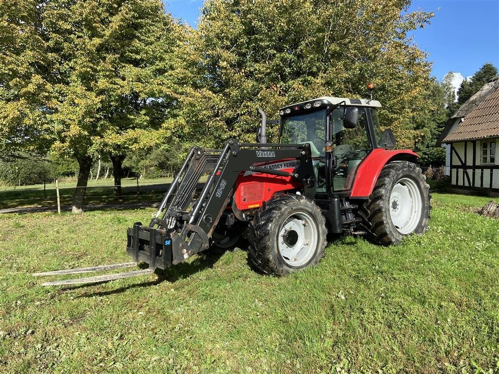 Traktor от тип Massey Ferguson 5470 DYNA 4 med frontlæsser, Gebrauchtmaschine в Horsens (Снимка 1)