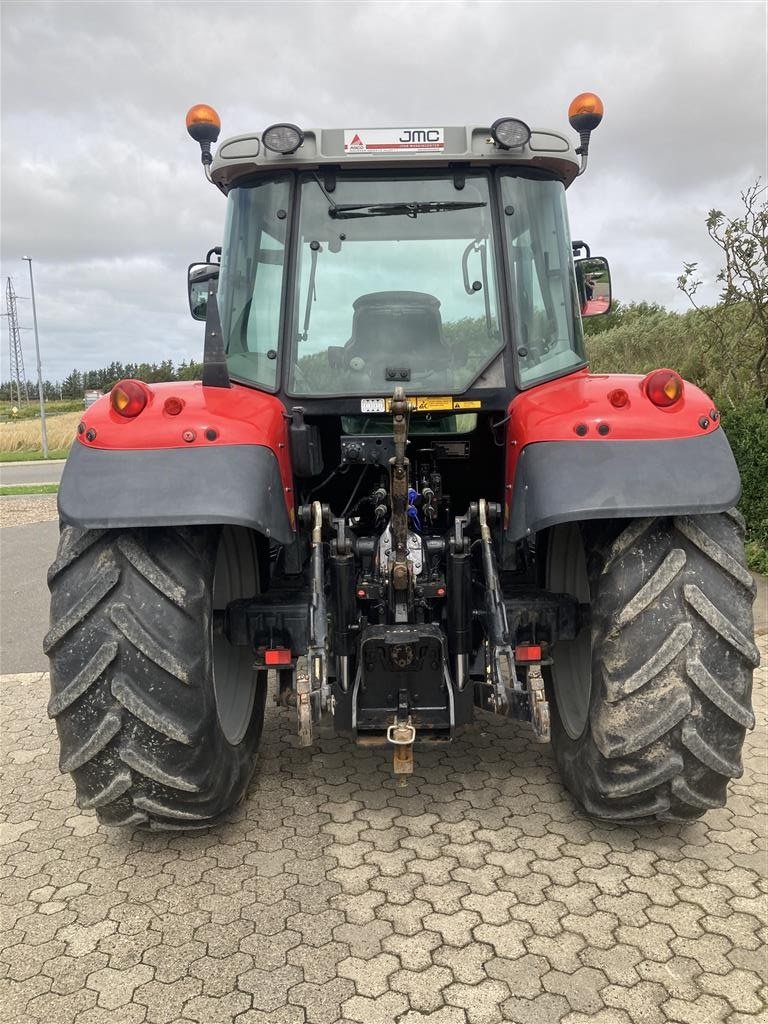 Traktor van het type Massey Ferguson 5480, Gebrauchtmaschine in Løkken (Foto 4)