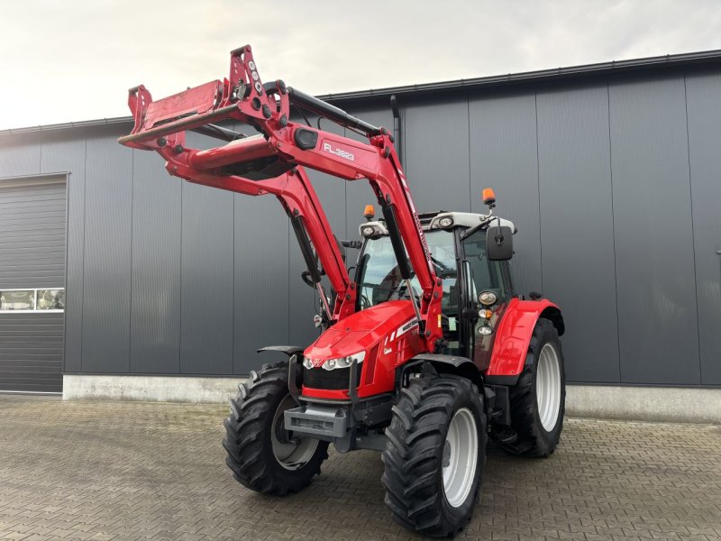 Traktor van het type Massey Ferguson 5609 Dyna4, Gebrauchtmaschine in Daarle (Foto 1)