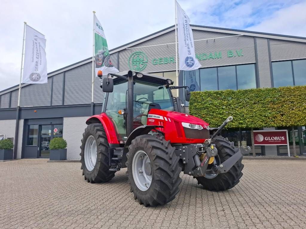 Traktor Türe ait Massey Ferguson 5609 Dyna4, Gebrauchtmaschine içinde Borne (resim 1)