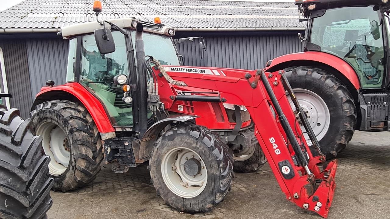 Traktor of the type Massey Ferguson 5610, Gebrauchtmaschine in Ribe (Picture 1)