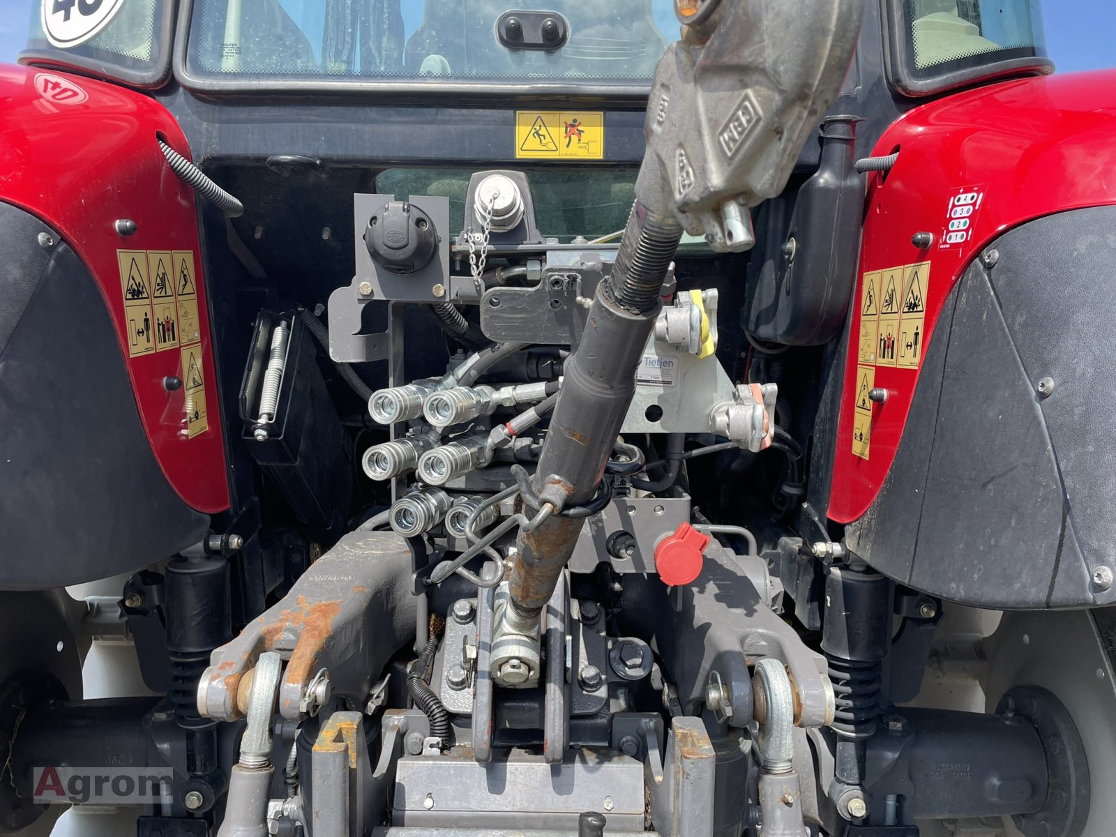 Traktor tip Massey Ferguson 5611 Essential Dyna4, Gebrauchtmaschine in Meißenheim-Kürzell (Poză 8)