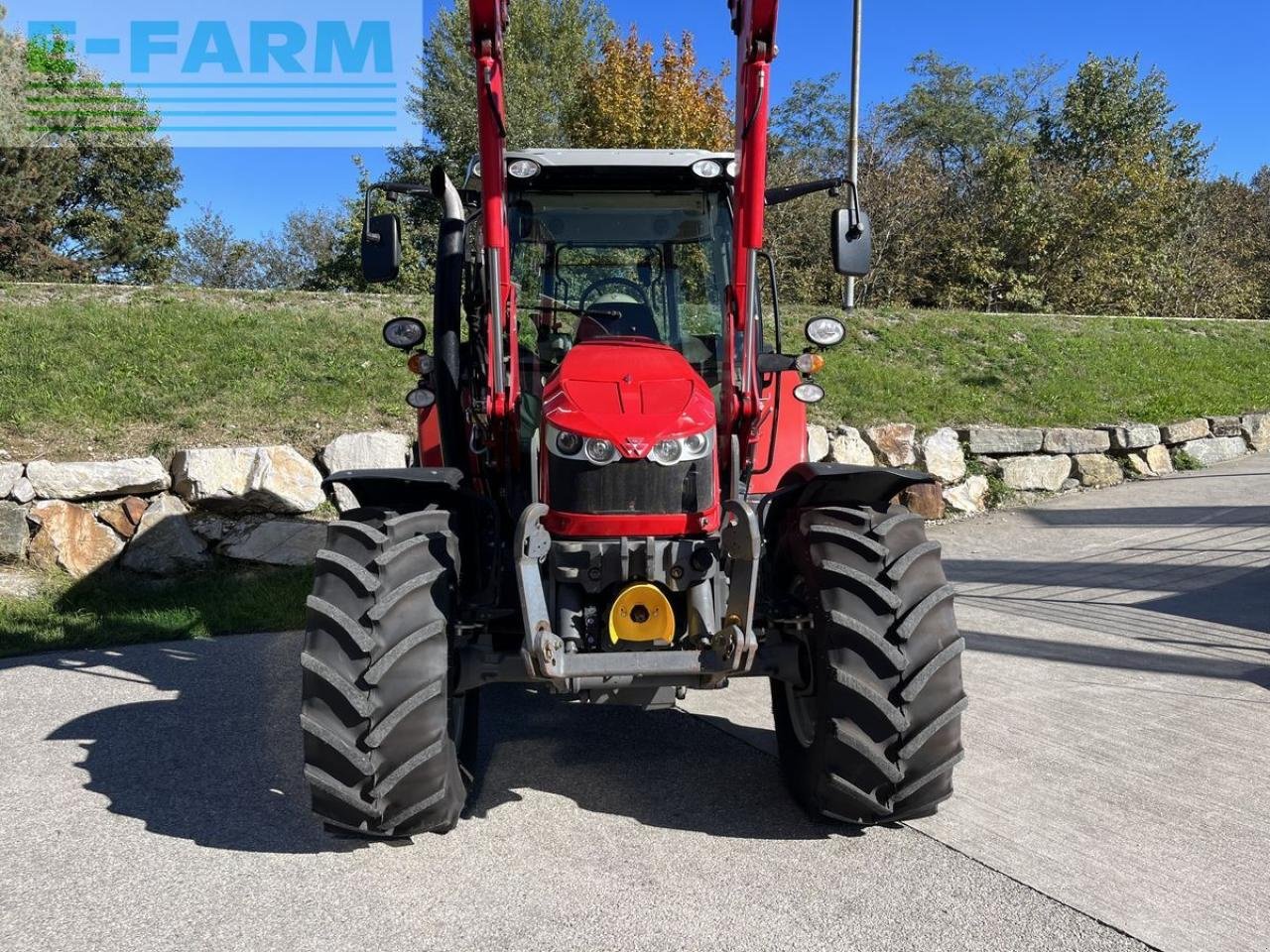 Traktor Türe ait Massey Ferguson 5611 mit hauer frontlader, Gebrauchtmaschine içinde ST. PÖLTEN (resim 2)