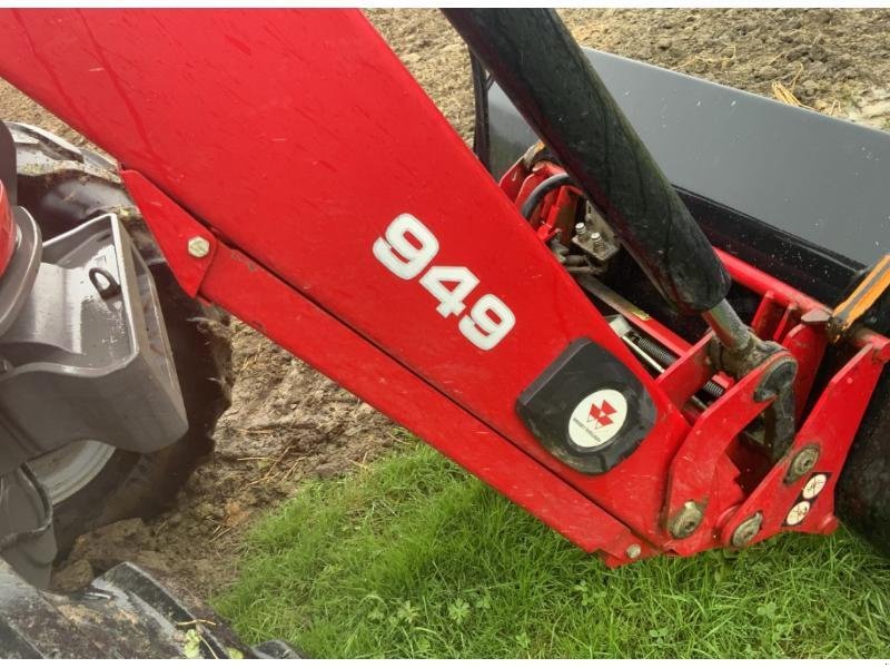 Traktor del tipo Massey Ferguson 5611, Gebrauchtmaschine In ROYE (Immagine 10)