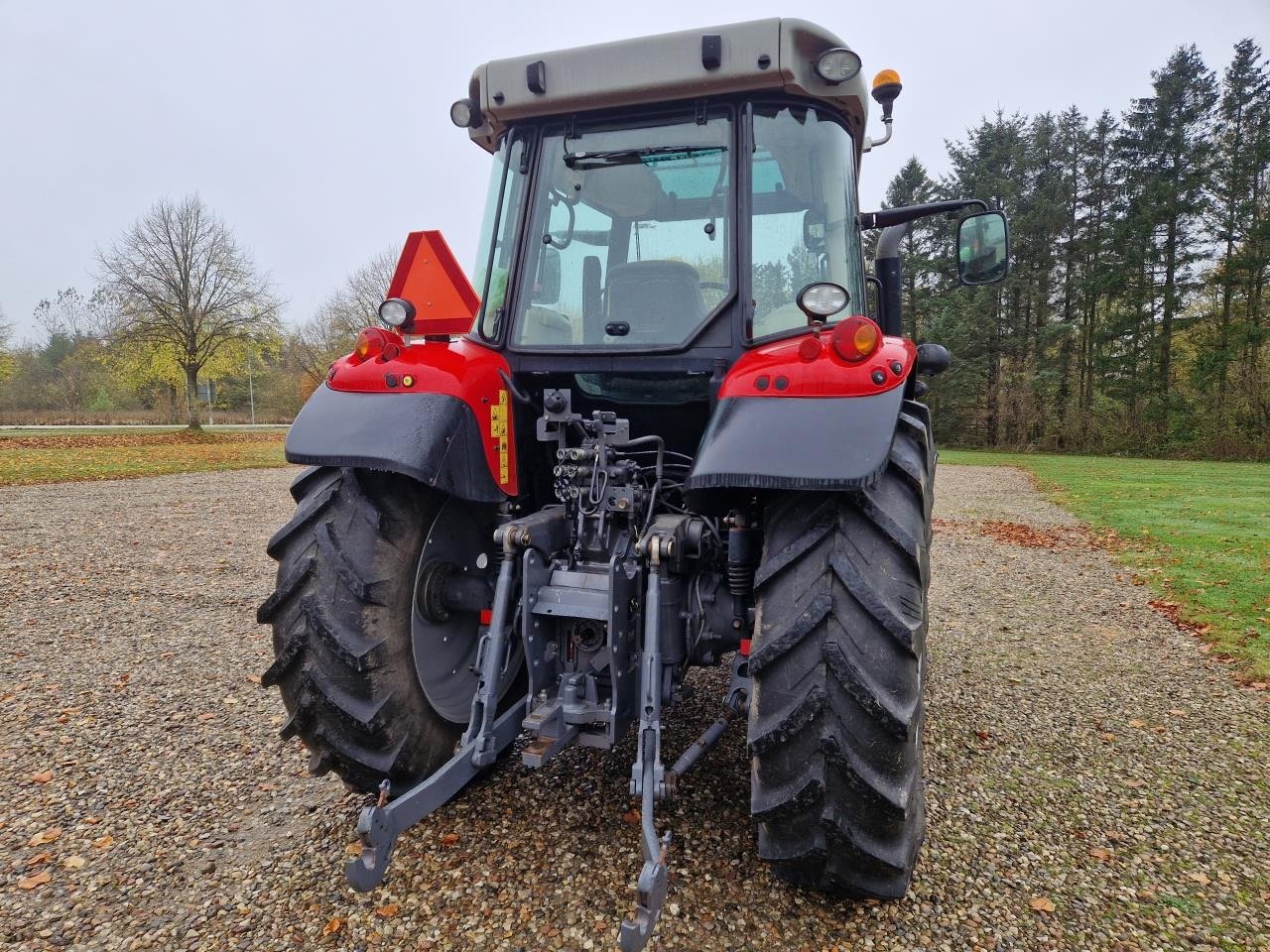 Traktor typu Massey Ferguson 5612 DYNA 4, Gebrauchtmaschine w Jelling (Zdjęcie 4)