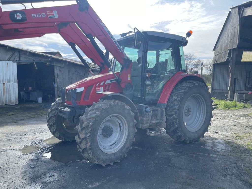 Traktor of the type Massey Ferguson 5612 DYNA 4, Gebrauchtmaschine in DOMFRONT (Picture 1)