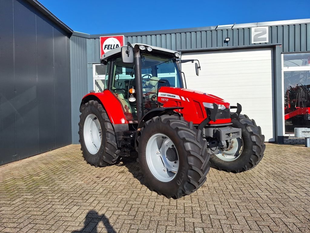 Traktor of the type Massey Ferguson 5612 DYNA-6 EFFICIENT, Neumaschine in MARIENHEEM (Picture 1)