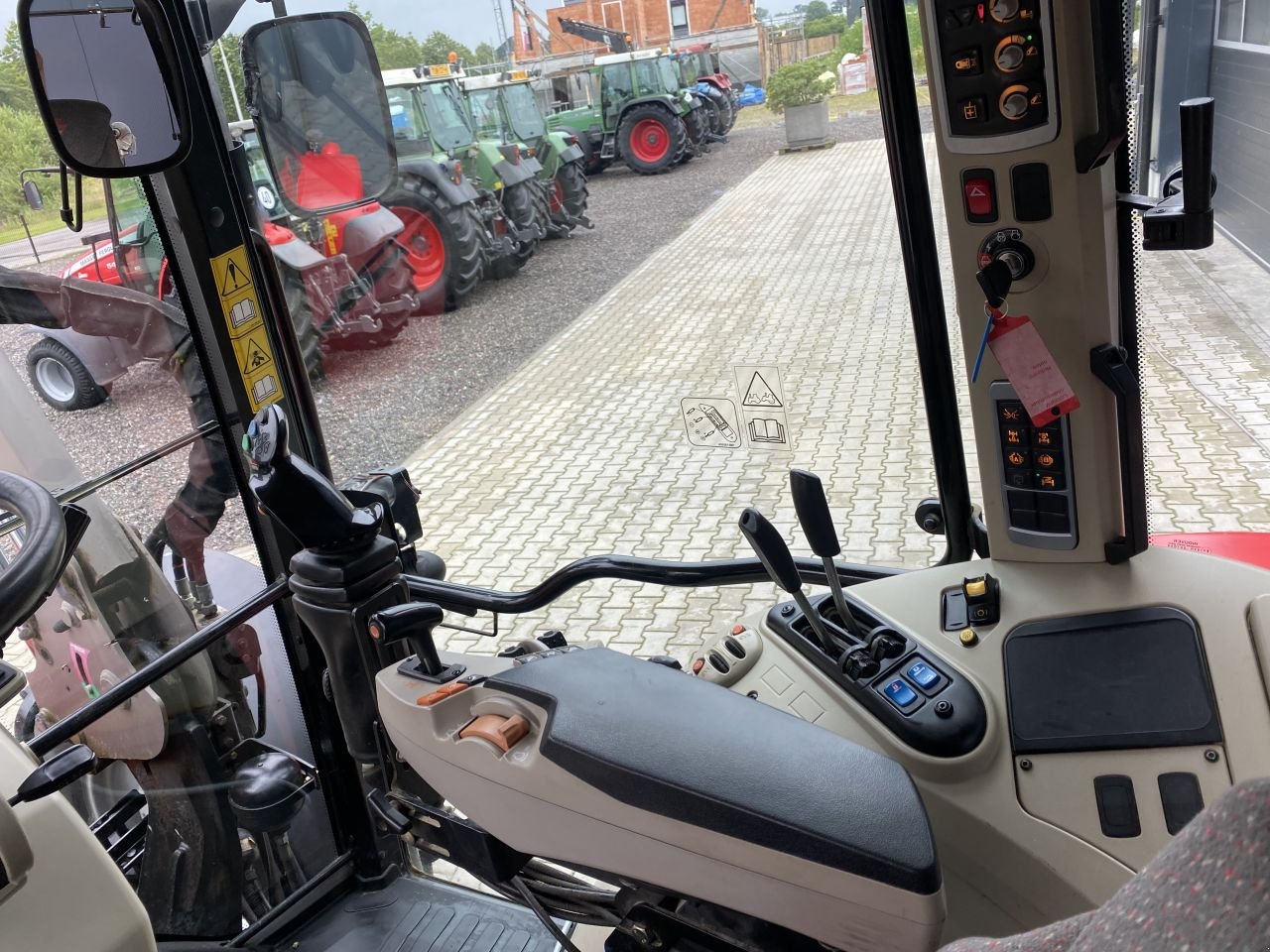 Traktor typu Massey Ferguson 5612 Dyna6, Gebrauchtmaschine v Daarle (Obrázek 10)