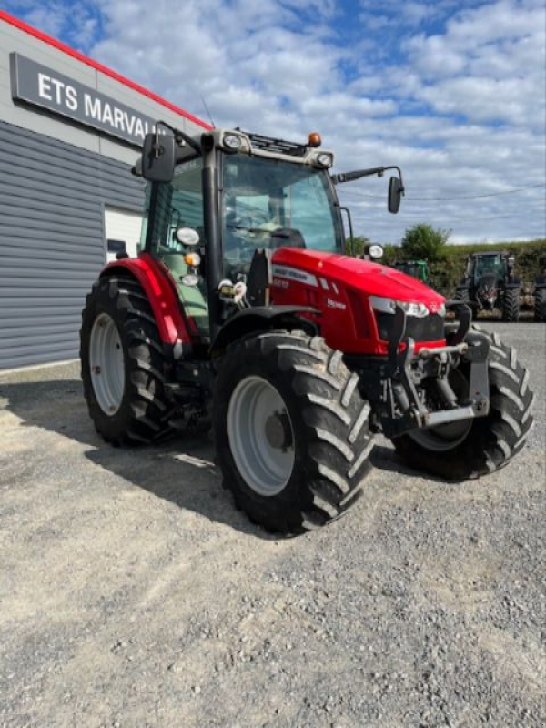 Traktor des Typs Massey Ferguson 5612, Gebrauchtmaschine in JOZE (Bild 3)