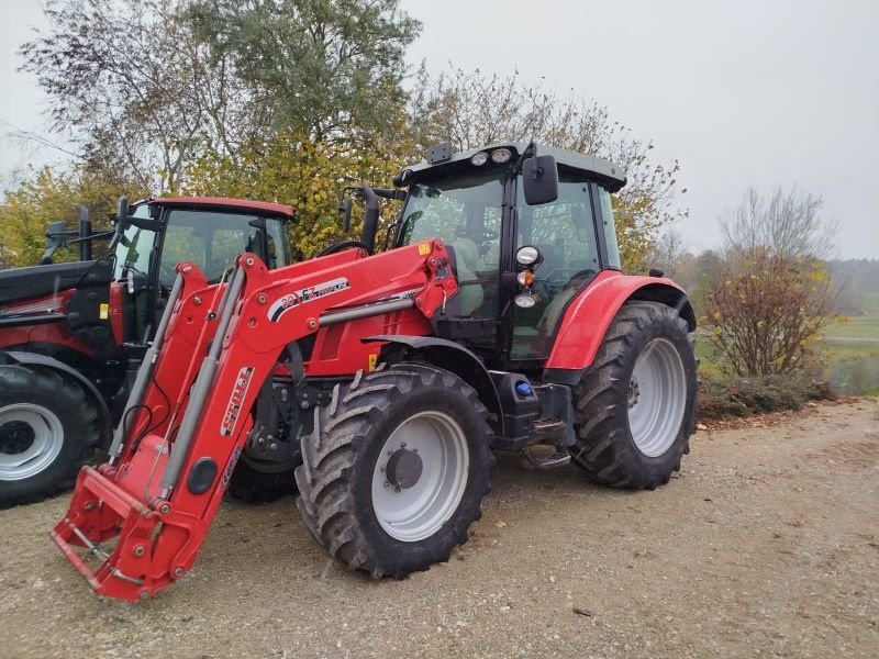 Traktor of the type Massey Ferguson 5613 DYNA 6 EFFICIENT, Gebrauchtmaschine in Wald (Picture 1)