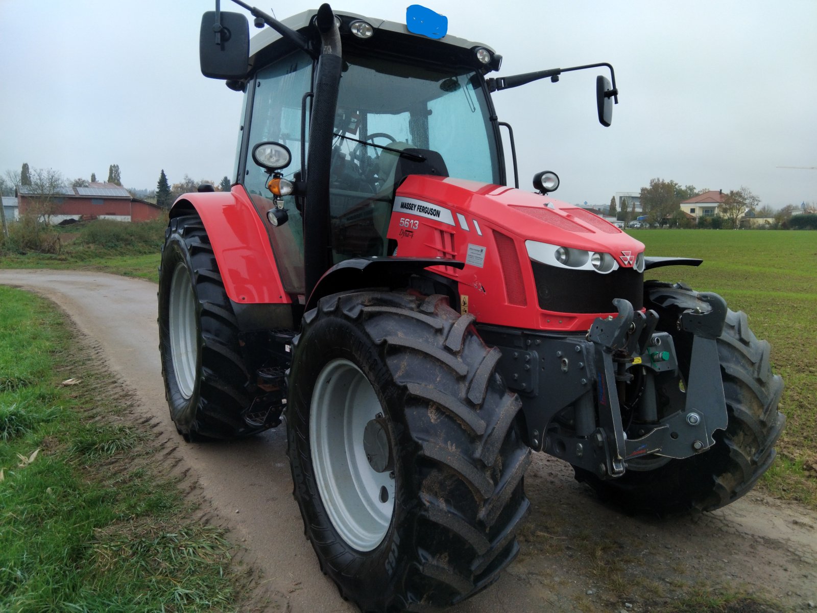 Traktor of the type Massey Ferguson 5613, Gebrauchtmaschine in Niederwinkling (Picture 2)