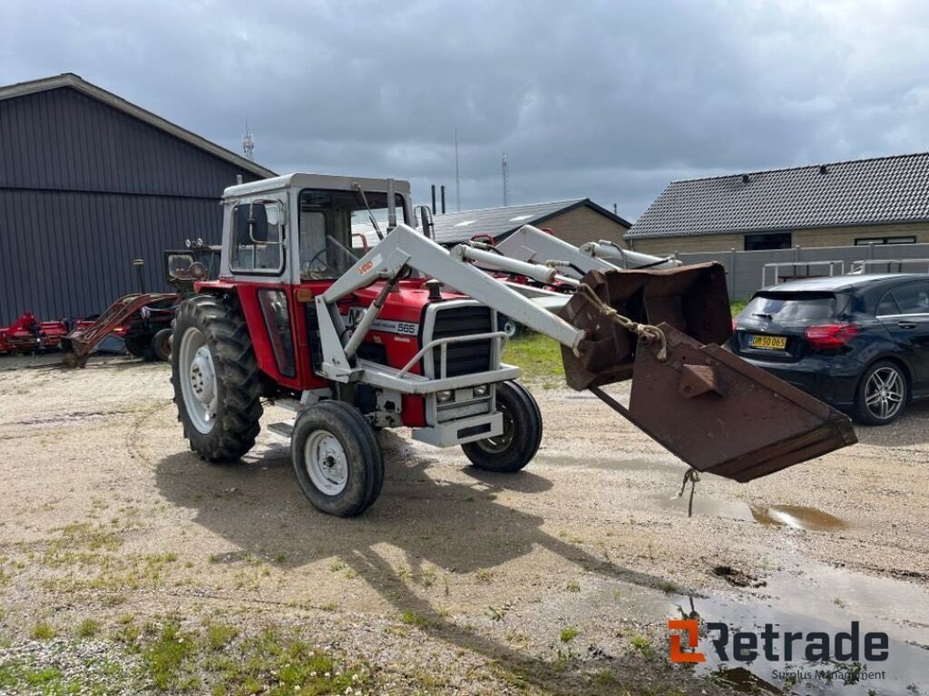 Traktor typu Massey Ferguson 565 Multi power, Gebrauchtmaschine v Rødovre (Obrázek 4)