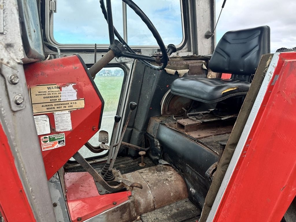 Traktor van het type Massey Ferguson 565, Gebrauchtmaschine in Callantsoog (Foto 4)