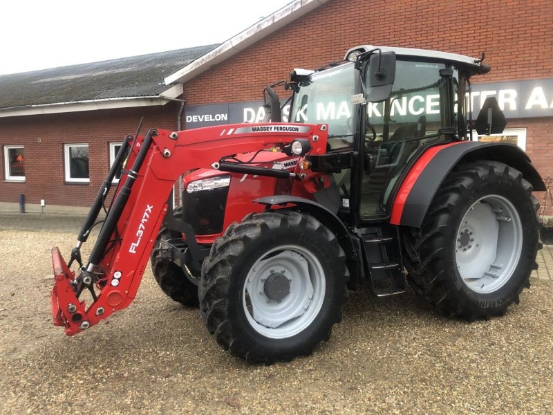 Traktor of the type Massey Ferguson 5709 ES DYNA 4 GLOBA, Gebrauchtmaschine in Videbæk (Picture 1)