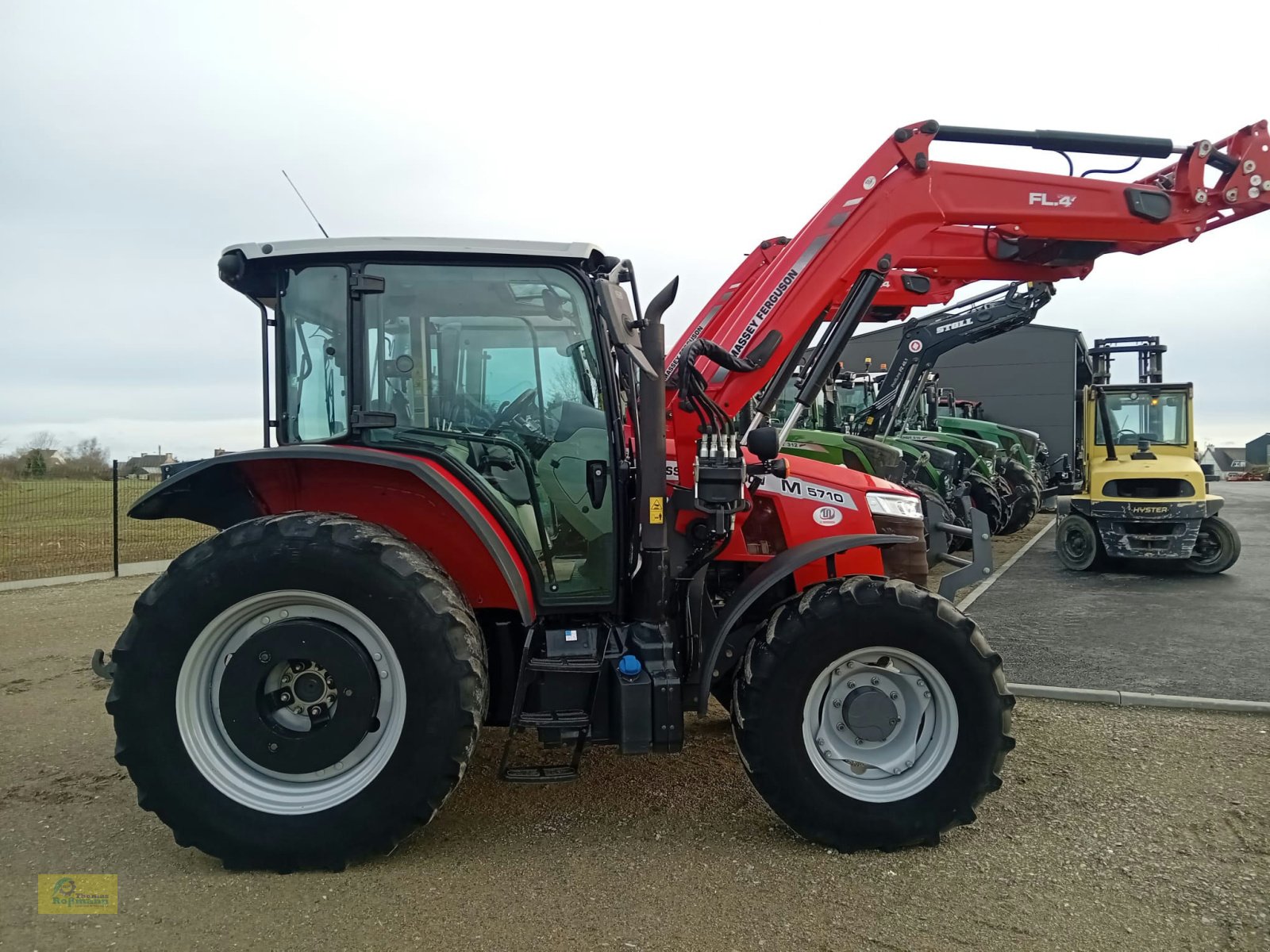 Traktor Türe ait Massey Ferguson 5710 M Dyna-4, Gebrauchtmaschine içinde Tegernbach (resim 2)