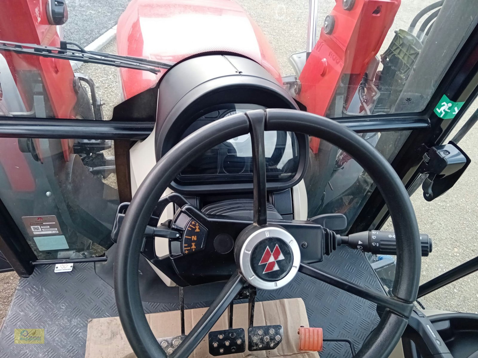 Traktor Türe ait Massey Ferguson 5710 M Dyna-4, Gebrauchtmaschine içinde Tegernbach (resim 4)