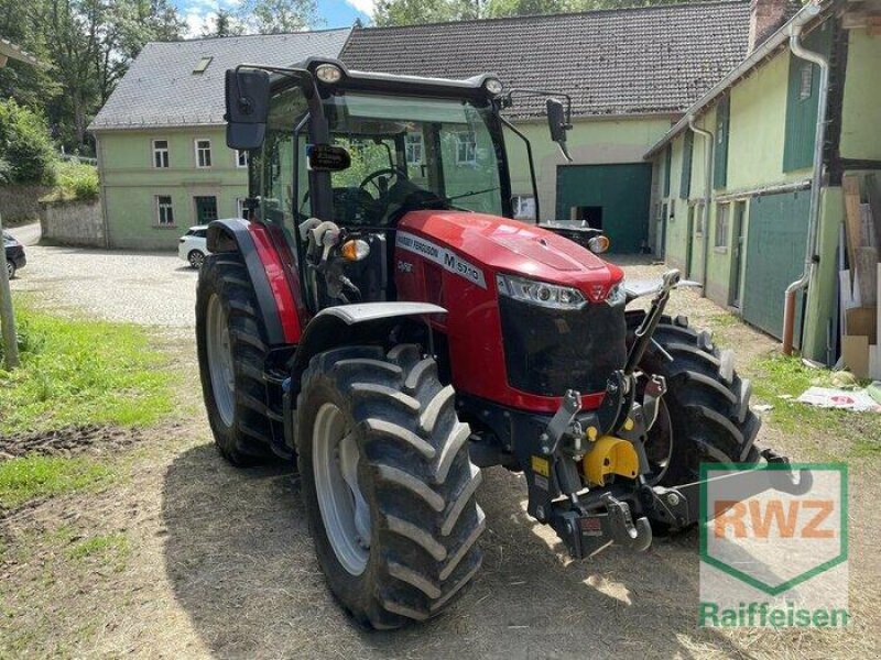 Traktor of the type Massey Ferguson 5710 M, Gebrauchtmaschine in Lebach (Picture 5)