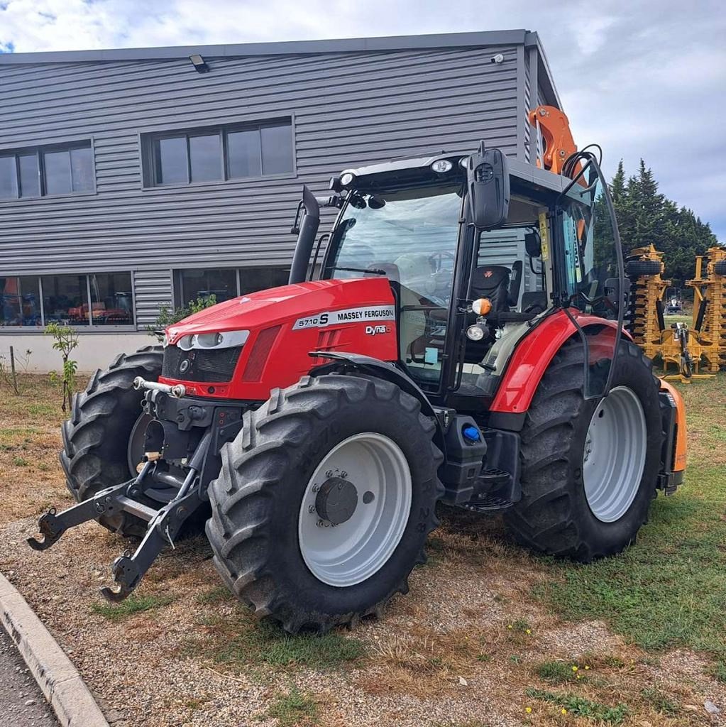 Traktor typu Massey Ferguson 5710S, Gebrauchtmaschine v NOVES (Obrázek 3)