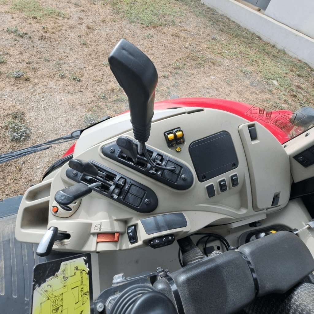 Traktor van het type Massey Ferguson 5710S, Gebrauchtmaschine in NOVES (Foto 10)