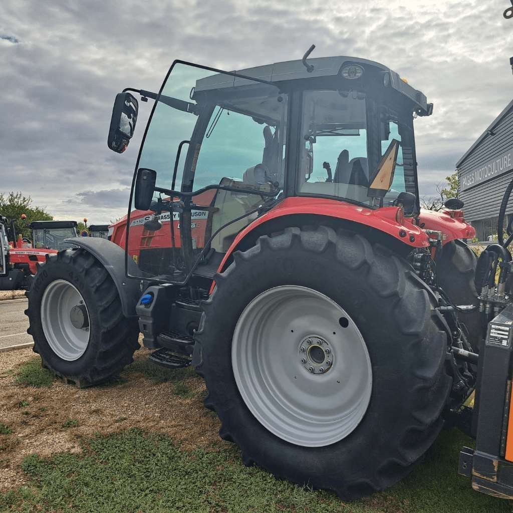 Traktor van het type Massey Ferguson 5710S, Gebrauchtmaschine in NOVES (Foto 4)