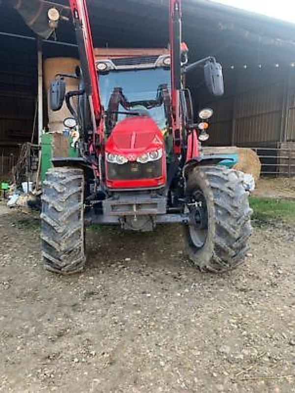 Traktor des Typs Massey Ferguson 5710S, Gebrauchtmaschine in Muespach (Bild 9)